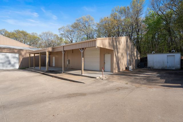 37108 S 4455 Road, Vinita, OK 74301