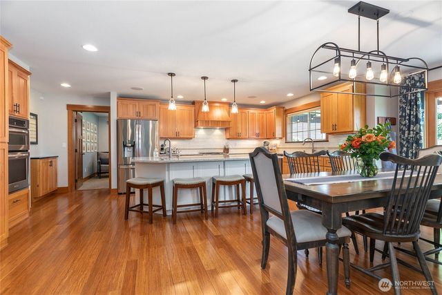 812 Sunrise Drive, Lynden, WA 98264