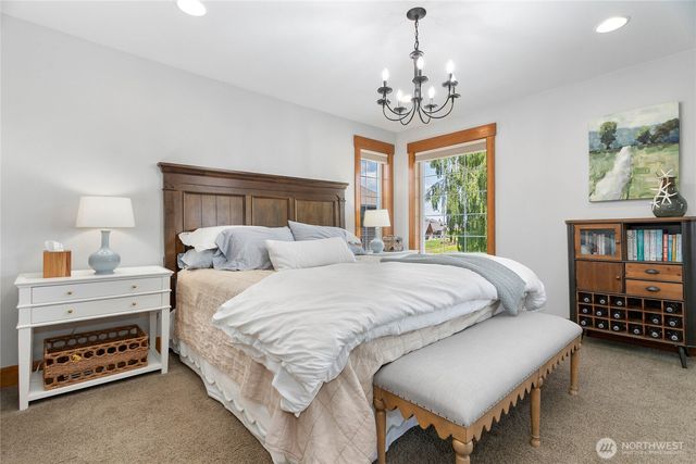 812 Sunrise Drive, Lynden, WA 98264