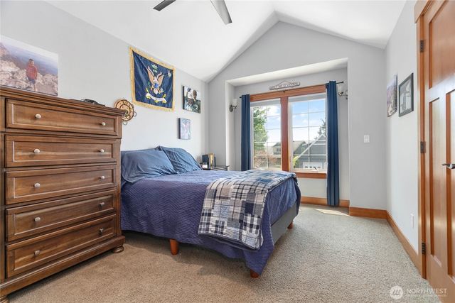 812 Sunrise Drive, Lynden, WA 98264