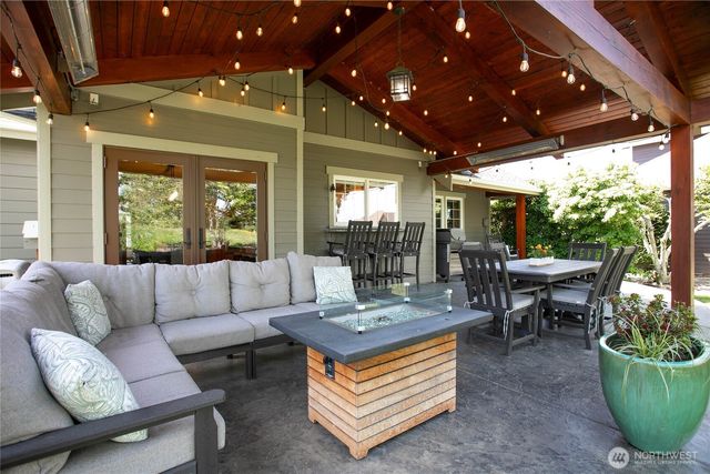 812 Sunrise Drive, Lynden, WA 98264