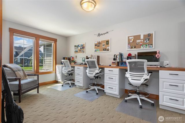 812 Sunrise Drive, Lynden, WA 98264