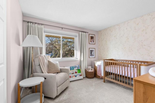 7404 Laredo Drive, Chanhassen, MN 55317