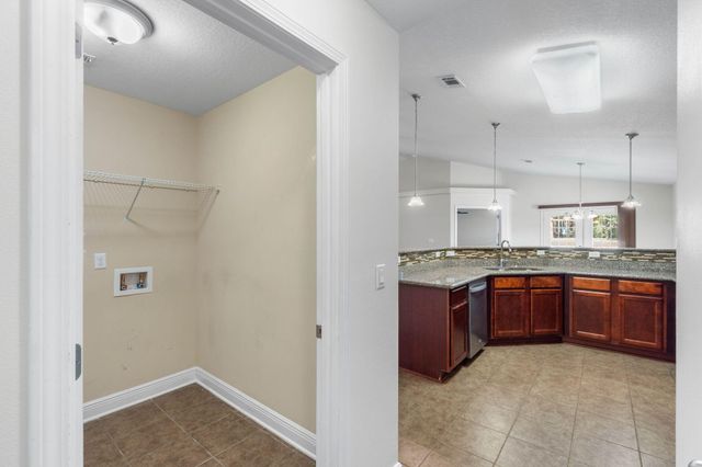 5609 Price Plantation Road, Baker, FL 32531