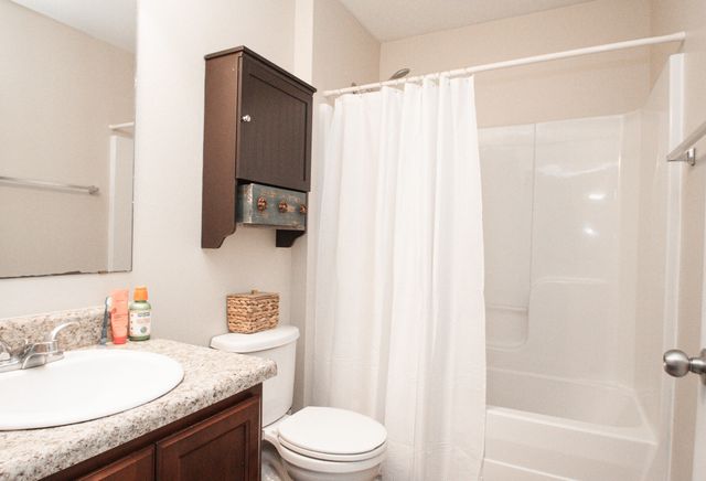 5609 Price Plantation Road, Baker, FL 32531