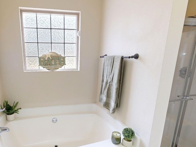 5609 Price Plantation Road, Baker, FL 32531