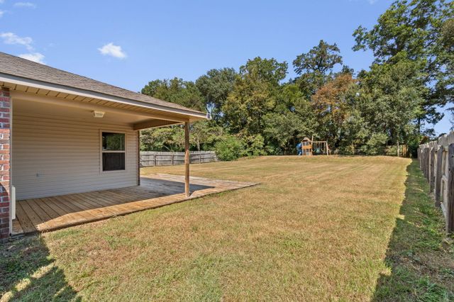 5609 Price Plantation Road, Baker, FL 32531