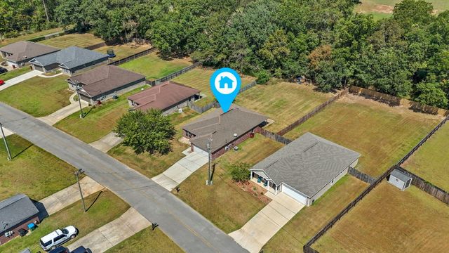5609 Price Plantation Road, Baker, FL 32531