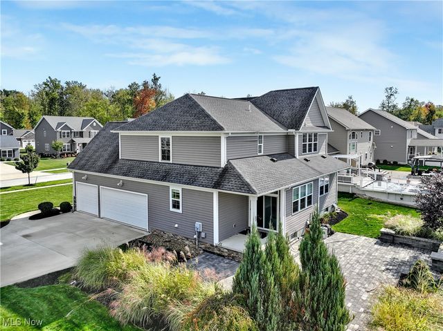 2962 Flossy Court, Willoughby, OH 44094