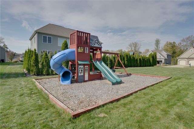 2962 Flossy Court, Willoughby, OH 44094