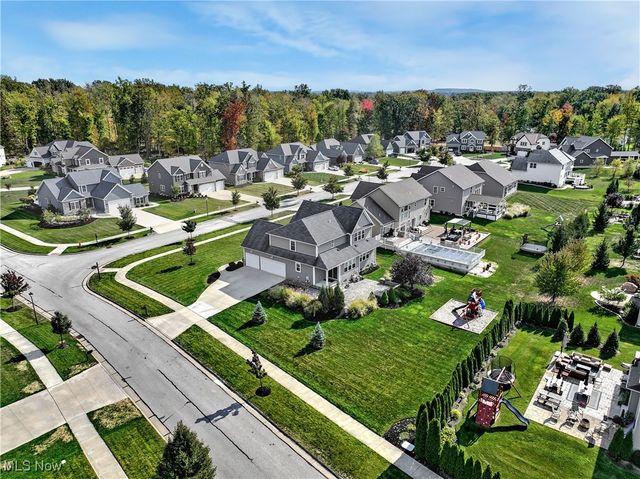 2962 Flossy Court, Willoughby, OH 44094