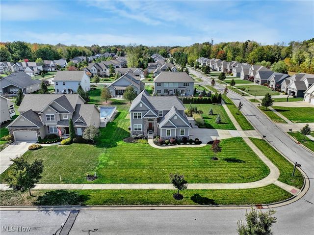 2962 Flossy Court, Willoughby, OH 44094