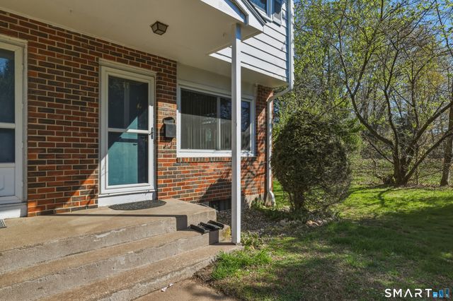 14 Lawton Road 17, Manchester, CT 06040