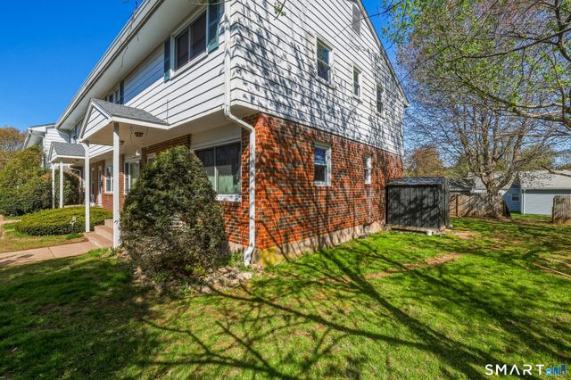 14 Lawton Road 17, Manchester, CT 06040