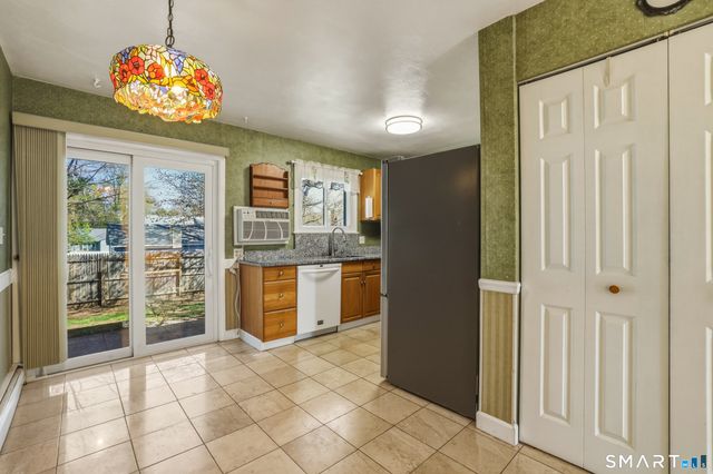 14 Lawton Road 17, Manchester, CT 06040