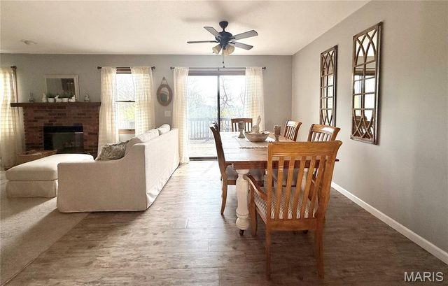 13734 La Conte Court, St Louis, MO 63128