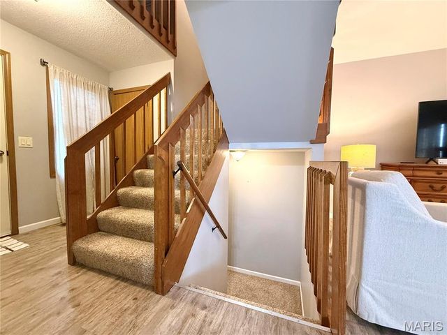 13734 La Conte Court, St Louis, MO 63128