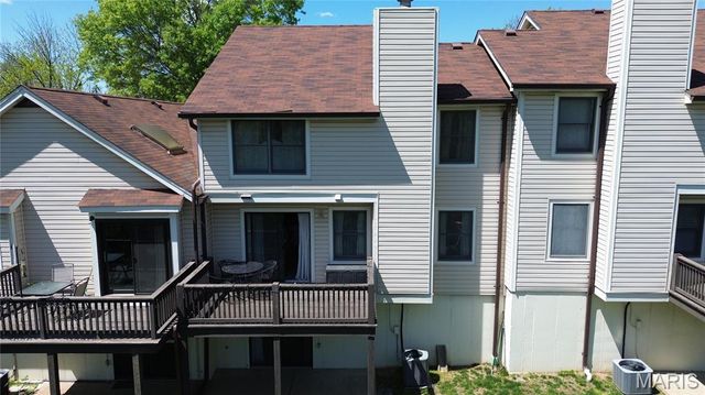 13734 La Conte Court, St Louis, MO 63128