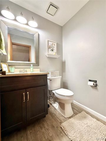 13734 La Conte Court, St Louis, MO 63128