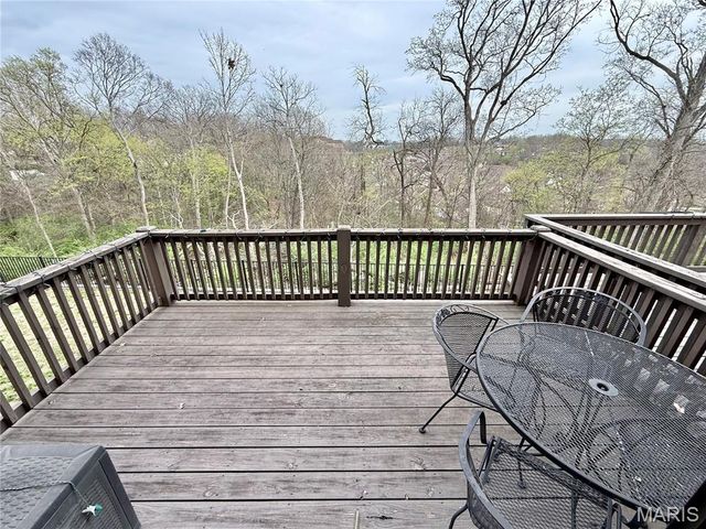 13734 La Conte Court, St Louis, MO 63128