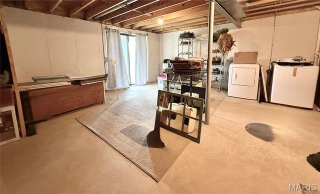 13734 La Conte Court, St Louis, MO 63128