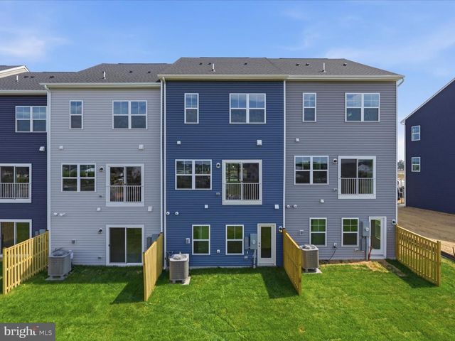 124 SWANSONG PL, Winchester, VA 22603