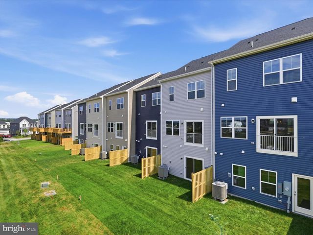 124 SWANSONG PL, Winchester, VA 22603