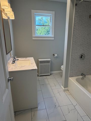 780 Route 284 3, Westtown, NY 10998