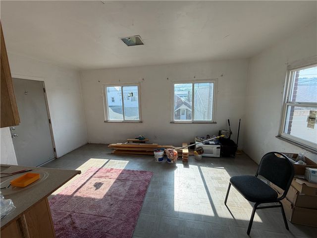 816-818 Mckean, Donora, PA 15033