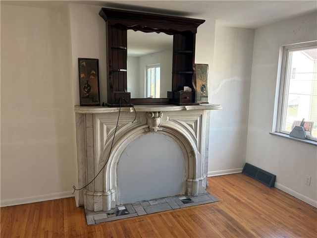 816-818 Mckean, Donora, PA 15033