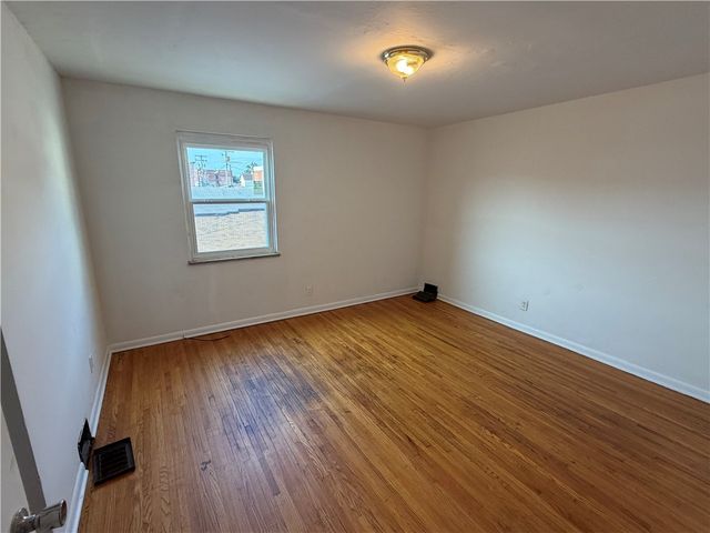 816-818 Mckean, Donora, PA 15033