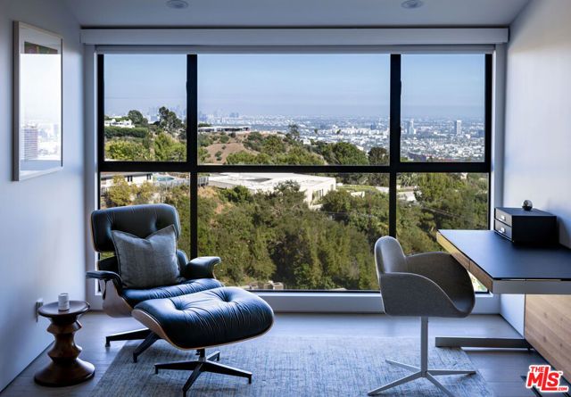 9336 Lloydcrest Drive, Beverly Hills, CA 90210