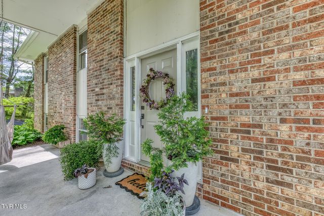 713 Crowell Lane, Johnson City, TN 37601