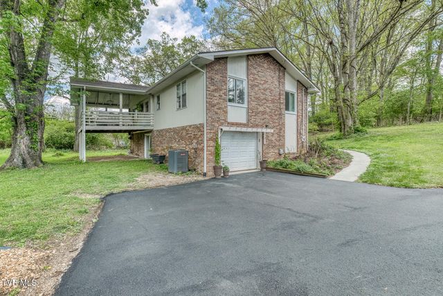 713 Crowell Lane, Johnson City, TN 37601