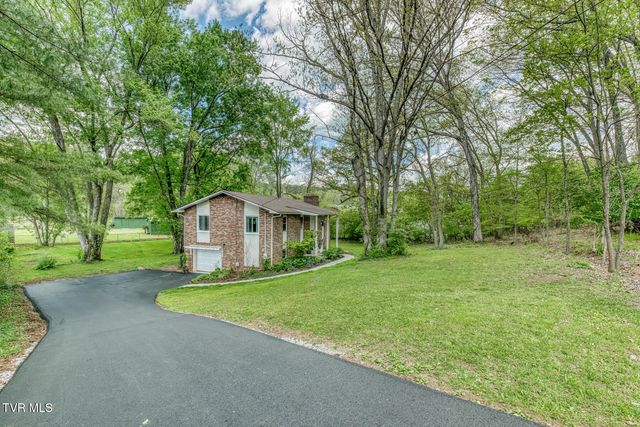 713 Crowell Lane, Johnson City, TN 37601