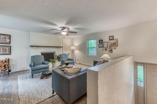 713 Crowell Lane, Johnson City, TN 37601