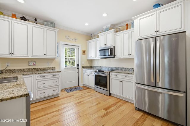 101 NE 33rd Street, Oak Island, NC 28465