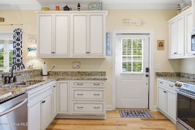 101 NE 33rd Street, Oak Island, NC 28465