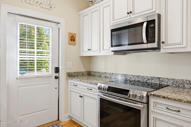 101 NE 33rd Street, Oak Island, NC 28465