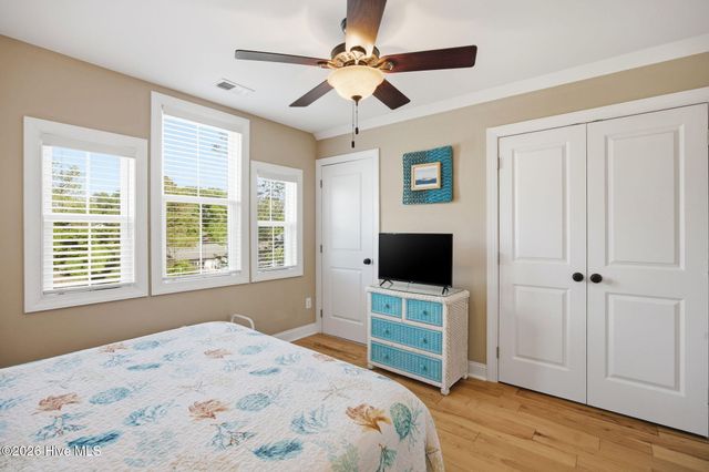 101 NE 33rd Street, Oak Island, NC 28465