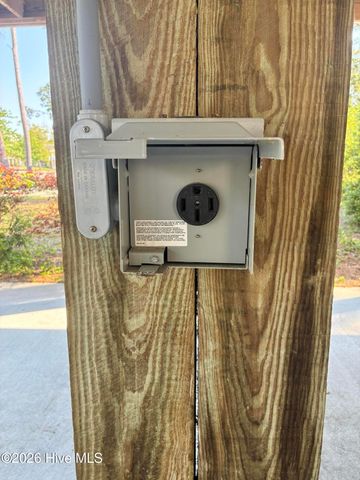 101 NE 33rd Street, Oak Island, NC 28465