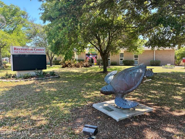 101 NE 33rd Street, Oak Island, NC 28465