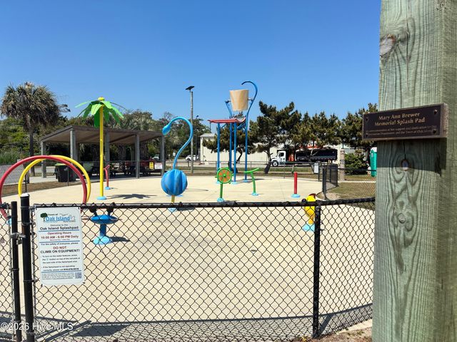 101 NE 33rd Street, Oak Island, NC 28465