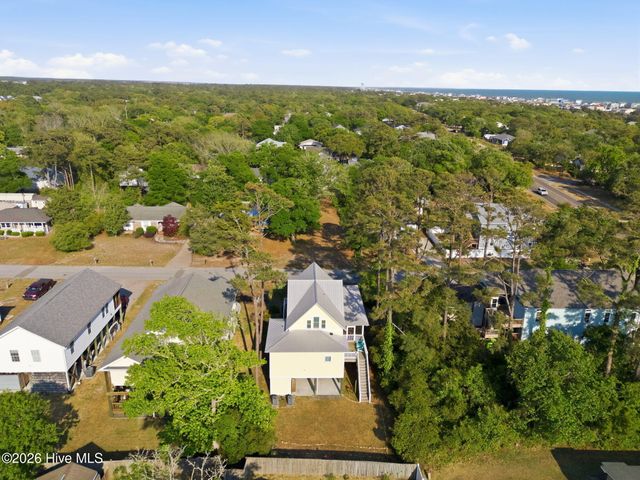 101 NE 33rd Street, Oak Island, NC 28465