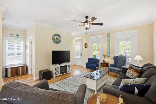 101 NE 33rd Street, Oak Island, NC 28465