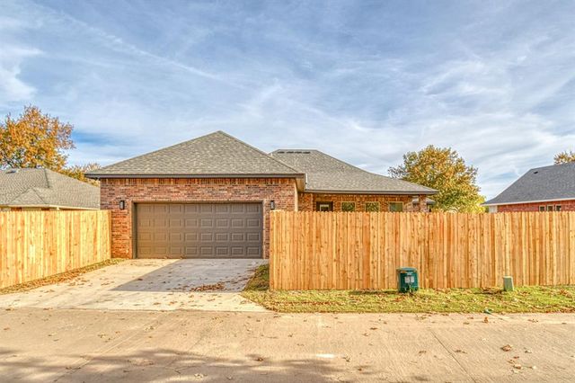 2812 Astor Drive, Norman, OK 73072