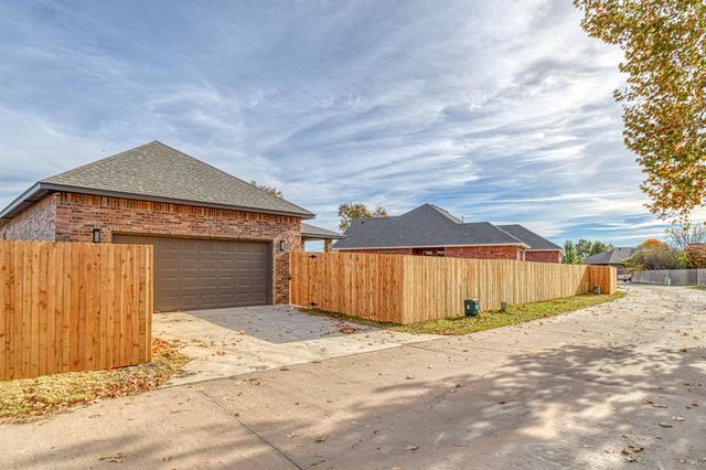 2812 Astor Drive, Norman, OK 73072