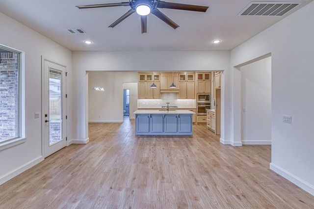 2812 Astor Drive, Norman, OK 73072