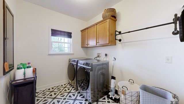 1016 Tulip Blossom Dr, Hermitage, TN 37076