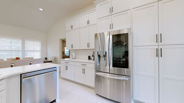 1016 Tulip Blossom Dr, Hermitage, TN 37076